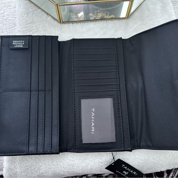 Wallet - Picture 3 of 3